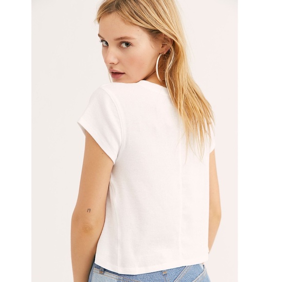 ❌SOLD❌ Free People Set of 2 Easy V Tee - Picture 4 of 8
